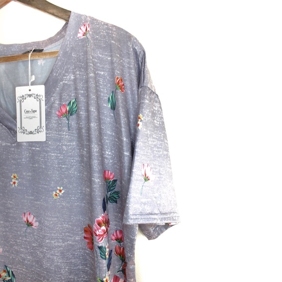 Couer DE Vague France NWT Grey VNeck Floral Top XL - Picture 4 of 7